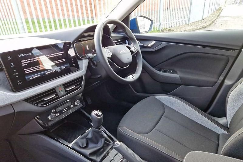 New Skoda Scala SE 113 HP (83 kW) 2025 Blue Hatchback