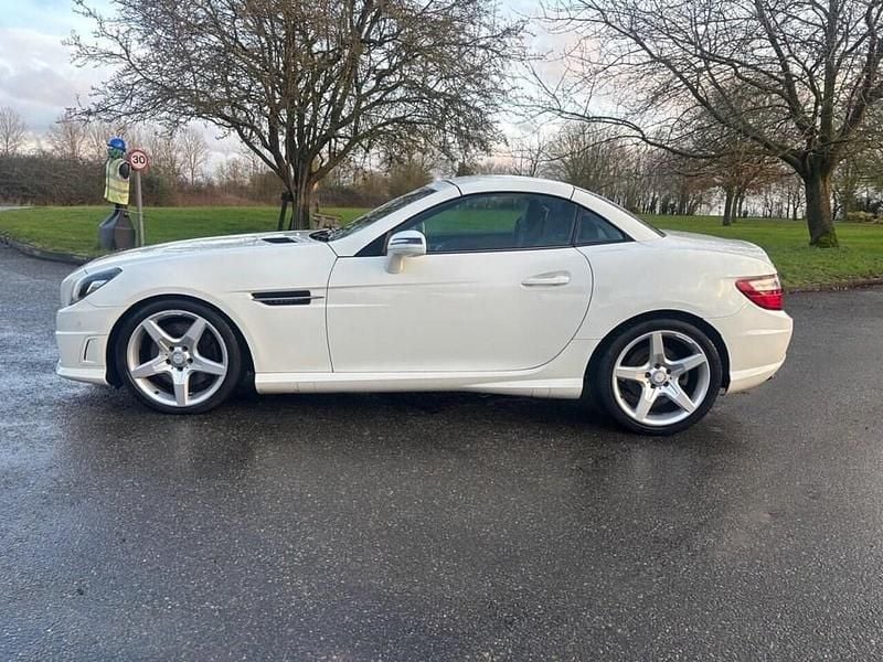 Begagnad Mercedes SLK250 AMG 2012 Vit Cab