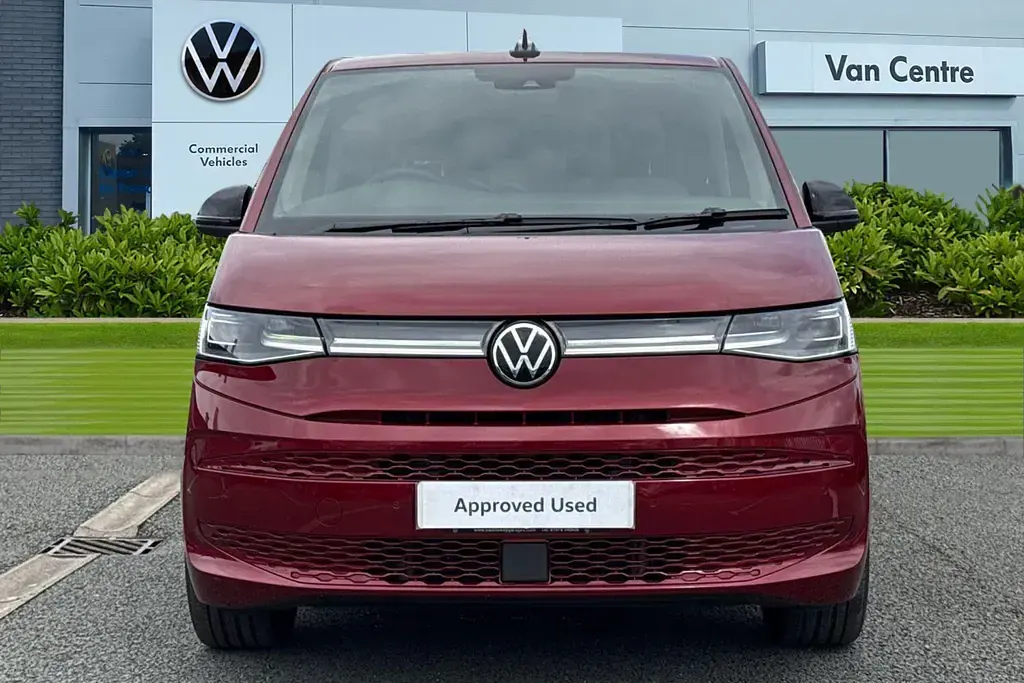 Used VW Multivan Style 150 HP (110 kW) 2025 Red MPV