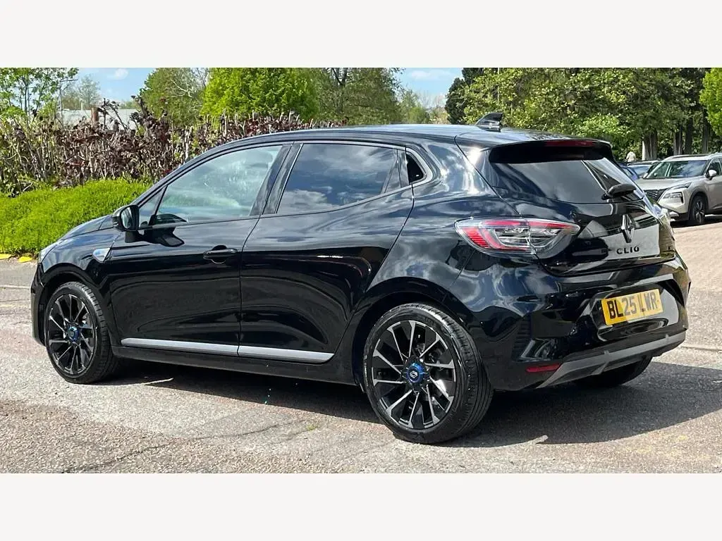 Used Renault Clio Esprit Alpine 143 HP (105 kW) 2025 Metallic  diamond black  Hatchback