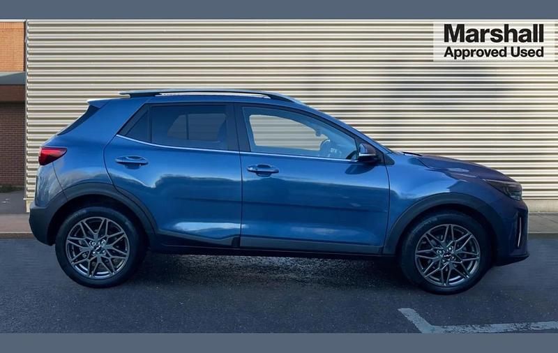 Usado Kia Stonic 98 HP (72 kW) 2025 Azul SUV
