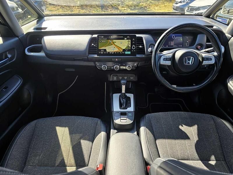 Used Honda Jazz Hybrid 109 HP (80 kW) 2021 White Hatchback