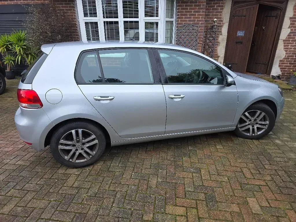 Usado VW Golf VI SE 2009 Prateado Citadino