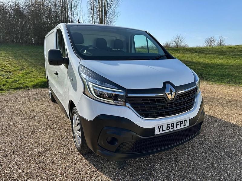 Used Renault Trafic Business 2019 White MPV