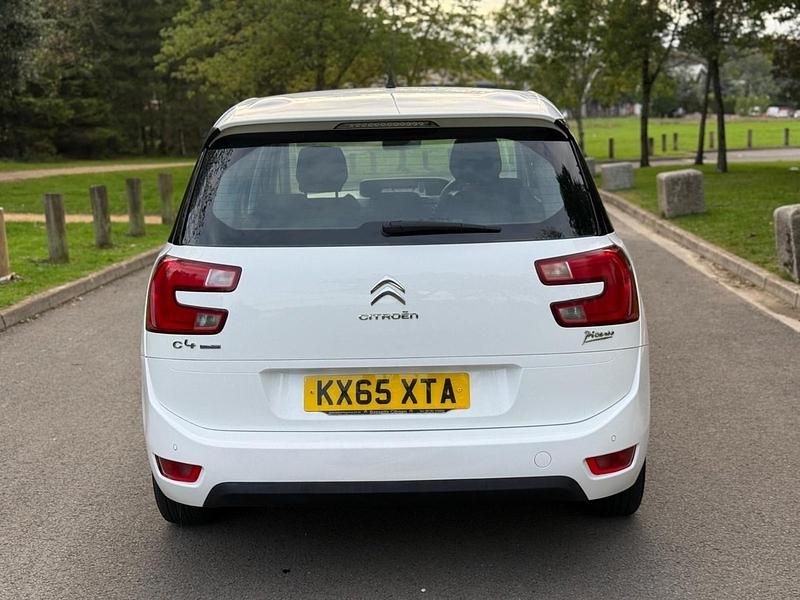 Used Citroën Grand C4 Picasso VTR Sport 2015 White MPV