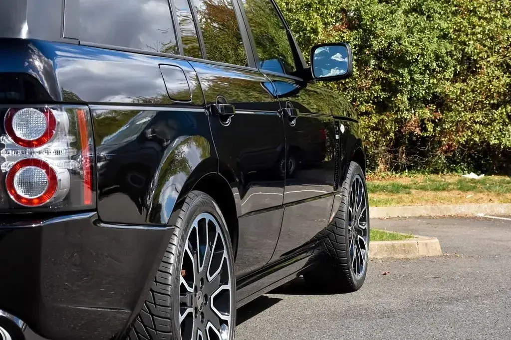 Used Land Rover Range Rover Autobiography 313 HP (230 kW) 2010 Black SUV