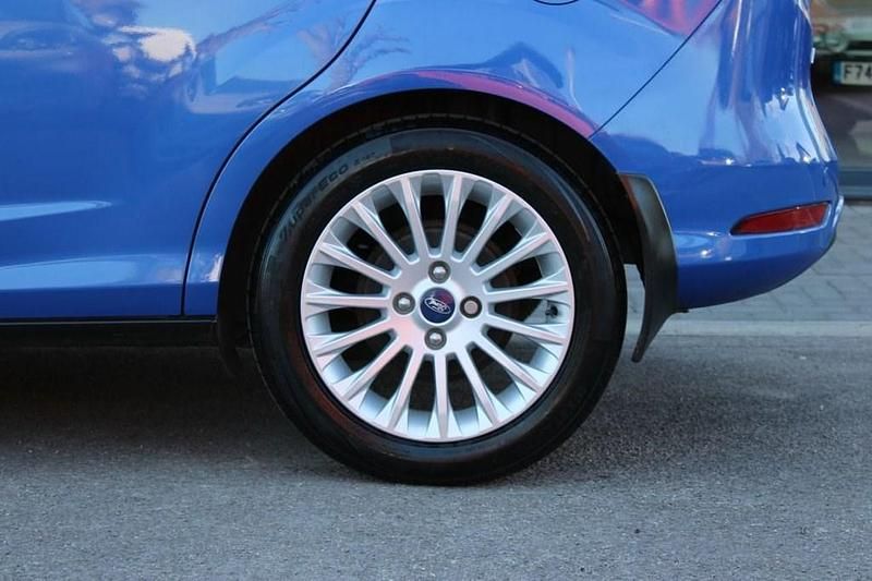 Used Ford B-MAX Titanium 100 HP (73 kW) 2013 Blue MPV