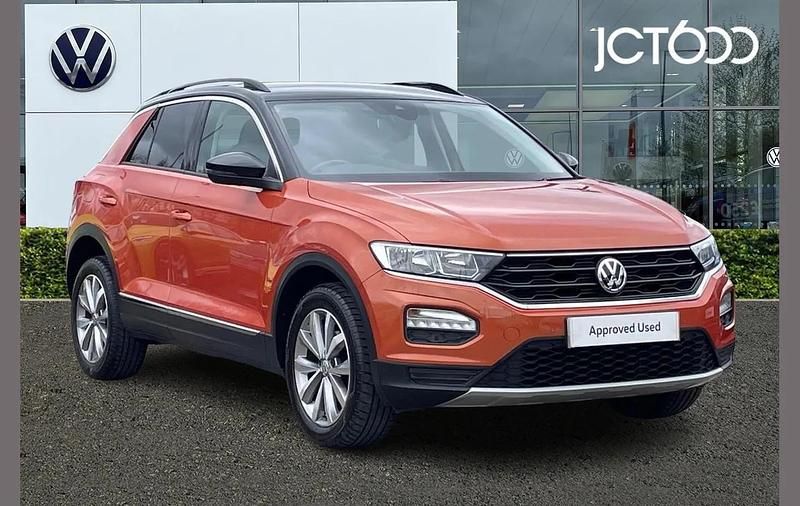 Used VW T-Roc Design 115 HP (84 kW) 2018 Orange SUV