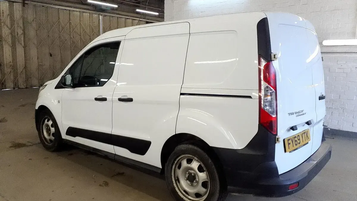 Used Ford Transit Connect 100 HP (73 kW) 2019 White MPV