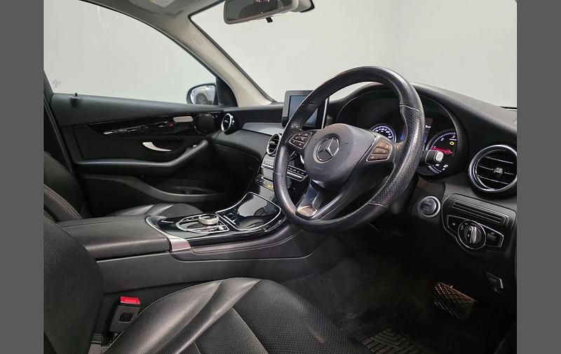 Used Mercedes GLC220 Urban 168 HP (123 kW) 2019 Grey SUV