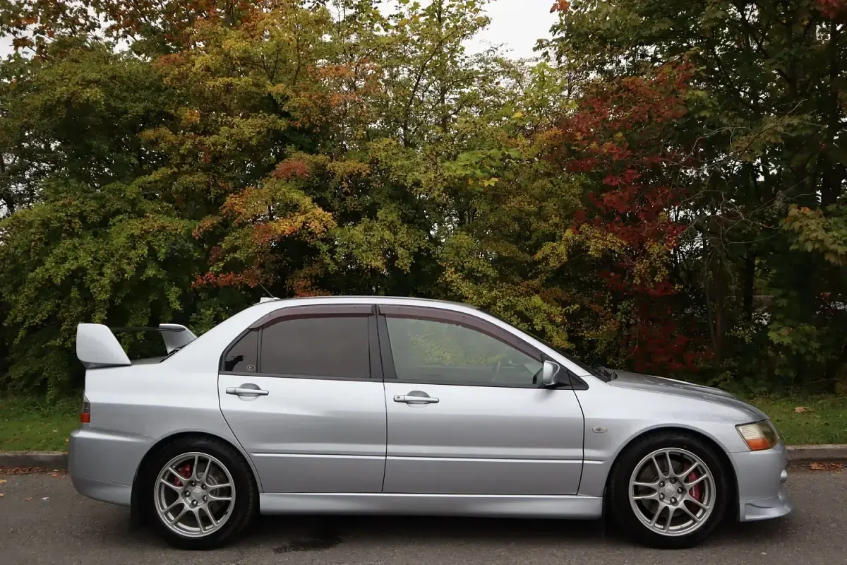 Used Mitsubishi Lancer 135 HP (99 kW) 2006 Silver Sedan