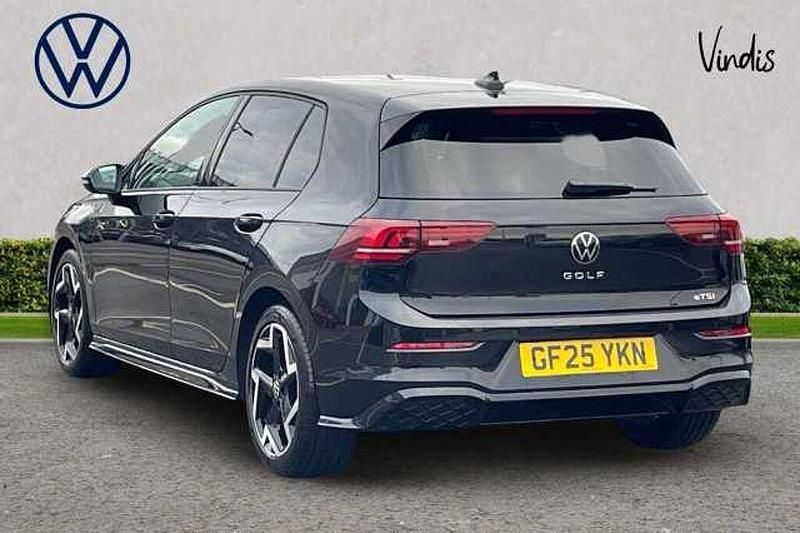 Used VW Golf VIII 150 HP (110 kW) 2025