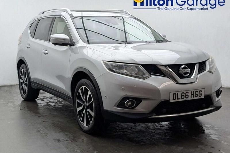 Used Nissan X-Trail Tekna 131 HP (96 kW) 2016 Silver SUV
