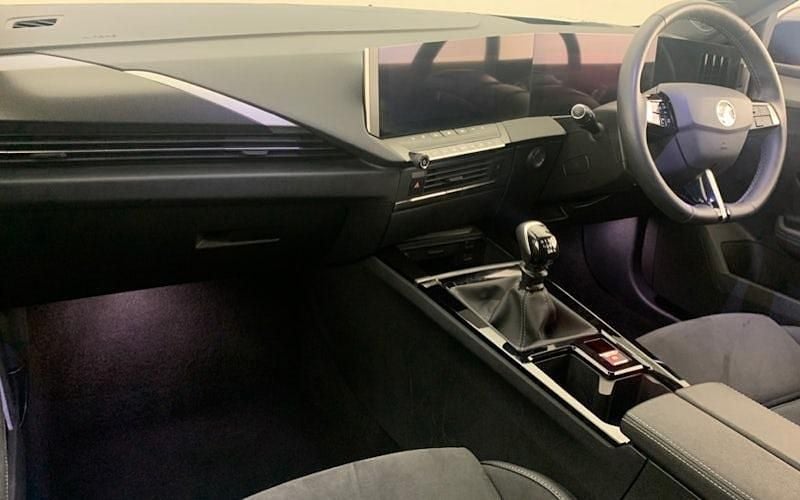 Used Vauxhall Astra Ultimate 131 HP (96 kW) 2025 Hatchback