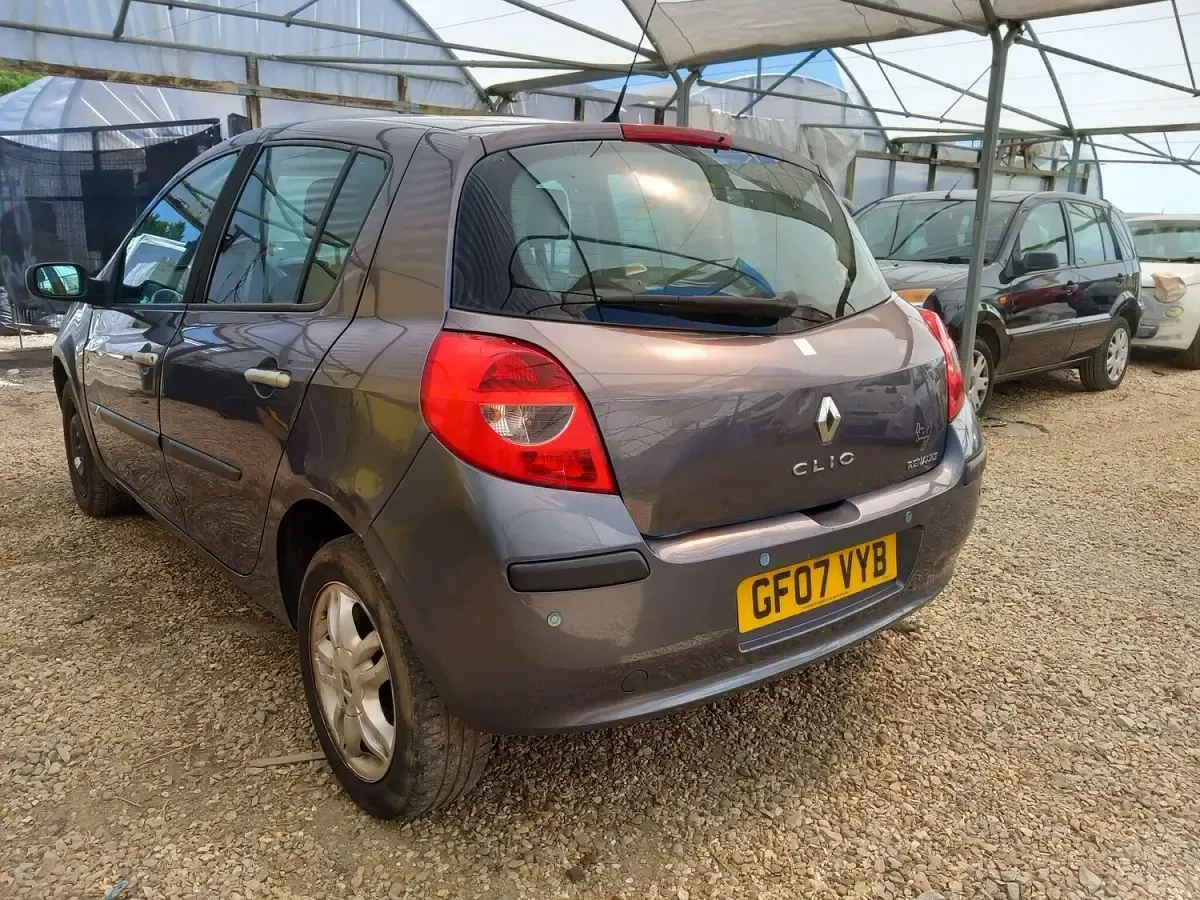 Used Renault Clio II Dynamique 2007 Blue Hatchback