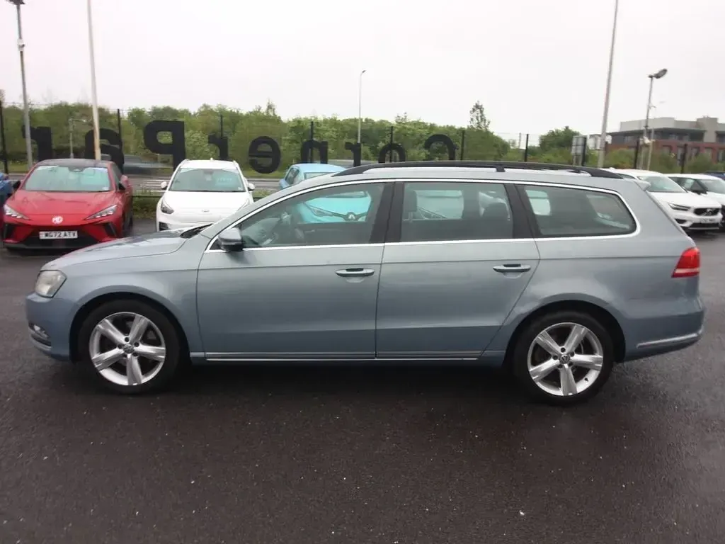 Usado VW Passat SE 2011 Cinzento Carrinha