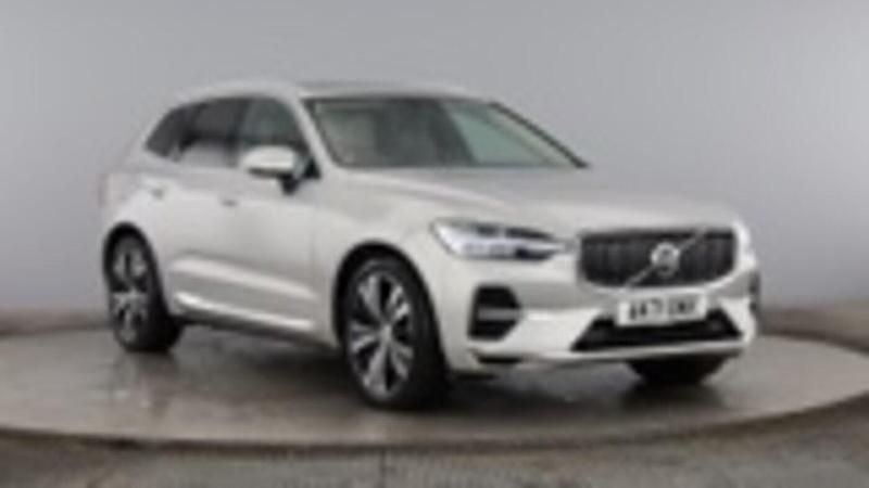 Used Volvo XC60 Inscription 386 HP (283 kW) 2021 Silver dawn SUV