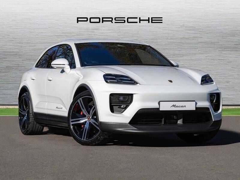 White New 2025 Porsche Macan SUV | £79,940 (Good price) - Image 1/4