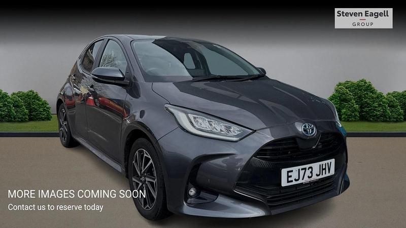 Used Toyota Yaris Hybrid Design 2023 Grey Hatchback
