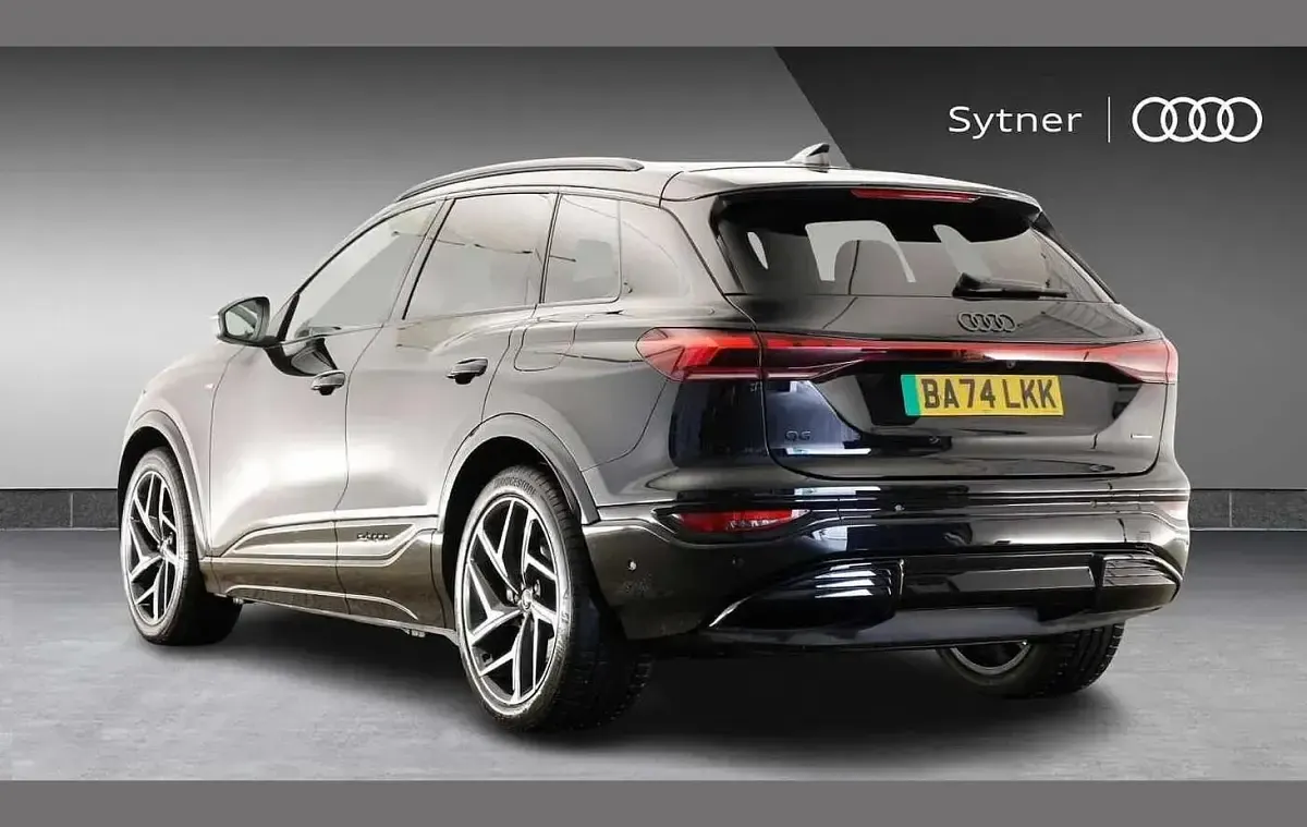 Used Audi Q6 e-tron Advanced 284 kW (387 HP) 2025 Black SUV