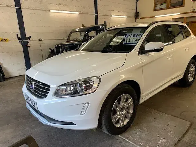 Usado Volvo XC60 SE 190 CV (139 kW) 2016 Blanco SUV