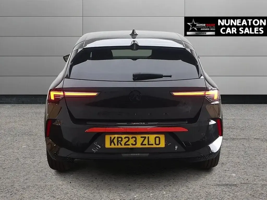 Used Vauxhall Astra 130 HP (95 kW) 2023 Black Hatchback