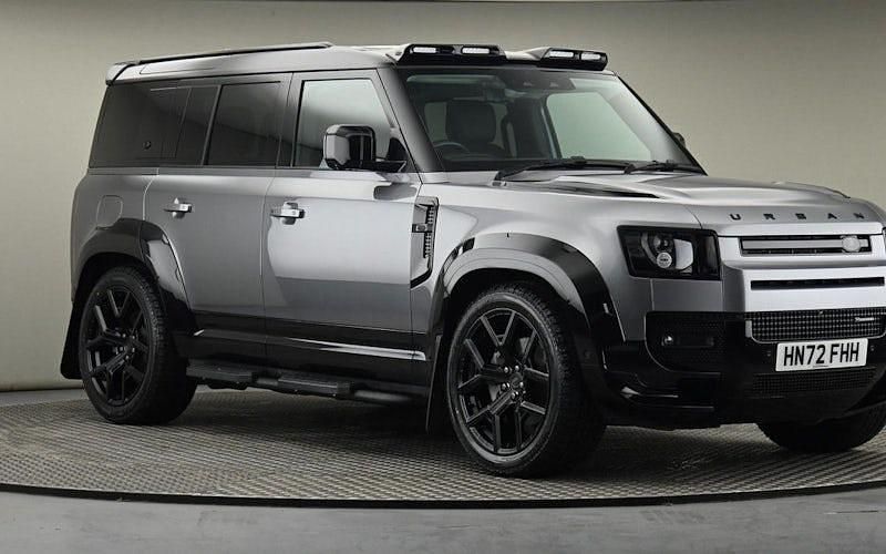 Used 2024 Land Rover Defender HSE Dynamic SUV | £66,250 (Expensive) - Image 1/4