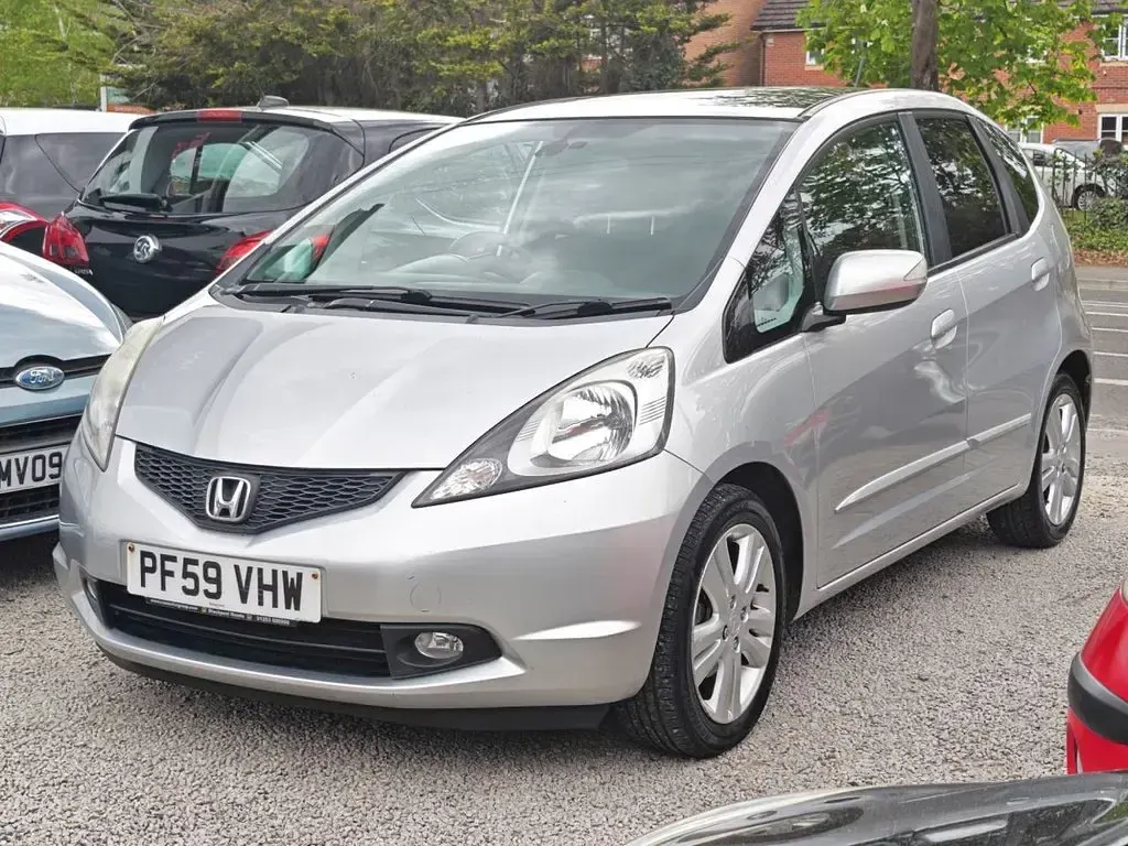 Used Honda Jazz EX 100 HP (73 kW) 2010 Silver Hatchback