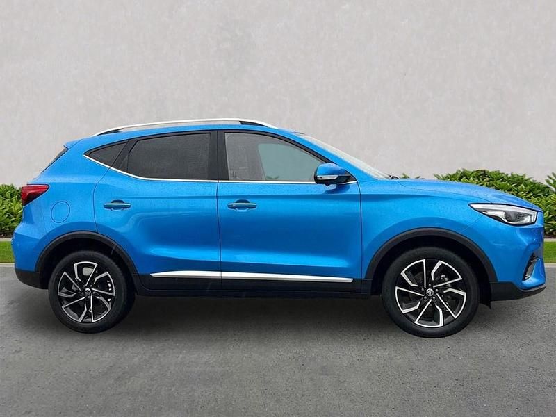Used MG ZS Exclusive 111 HP (81 kW) 2024 Blue SUV