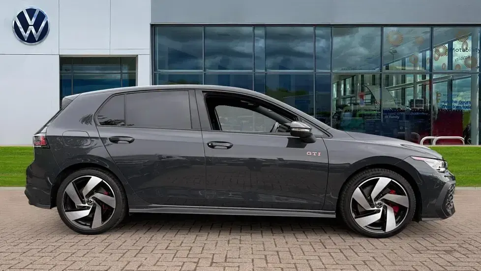 Used VW Golf VIII GTI 265 HP (194 kW) 2025 Urano grey