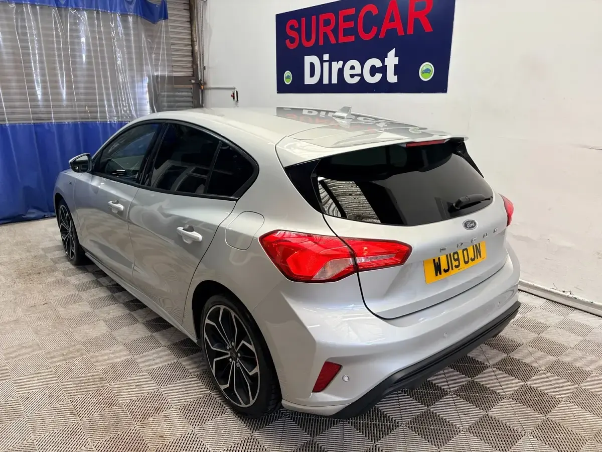Used Ford Focus ST-Line X 125 HP (91 kW) 2019 Silver Hatchback