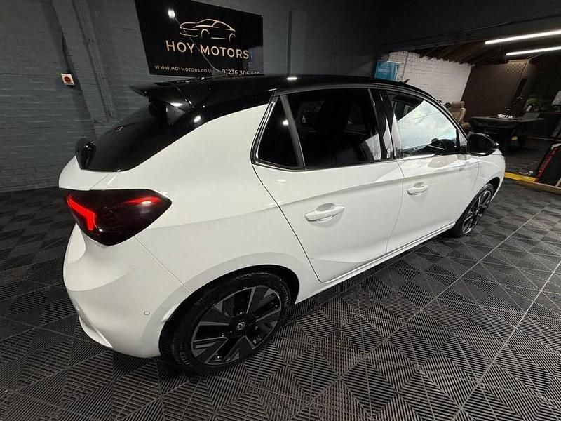 Used Vauxhall Corsa-e Elite 100 kW (136 HP) 2022 White Hatchback
