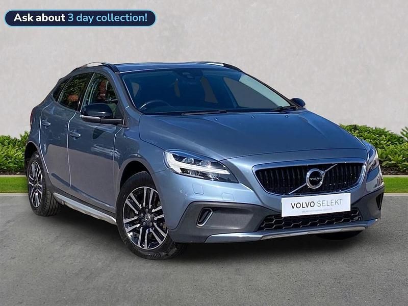 Blue Used 2017 Volvo V40 CC Plus Estate | £10,995 (Expensive) - Image 1/4