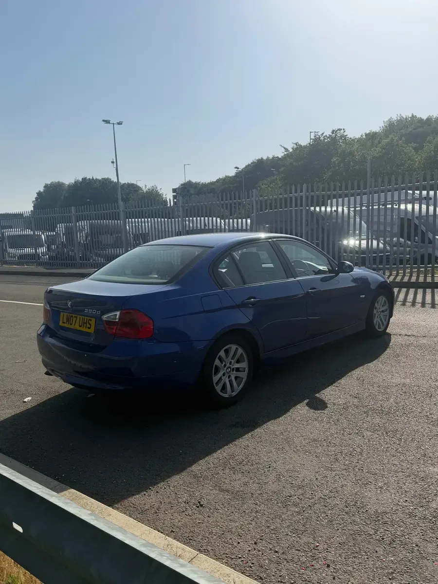 Used BMW 320 2007 Blue Sedan
