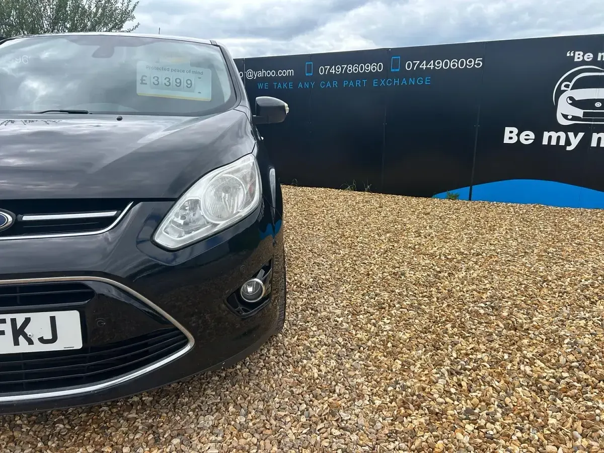 Used Ford C-MAX Titanium 140 HP (102 kW) 2011 Black MPV