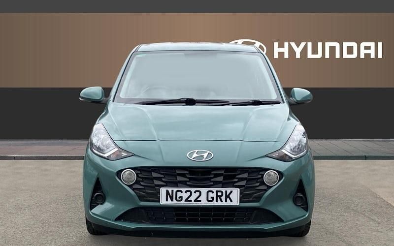 Used Hyundai i10 SE 67 HP (49 kW) 2022 Green Hatchback