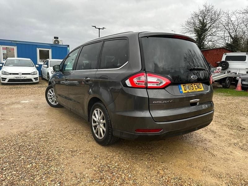 Usado Ford Galaxy Titanium X 150 HP (110 kW) 2019 Cinzento Monovolume