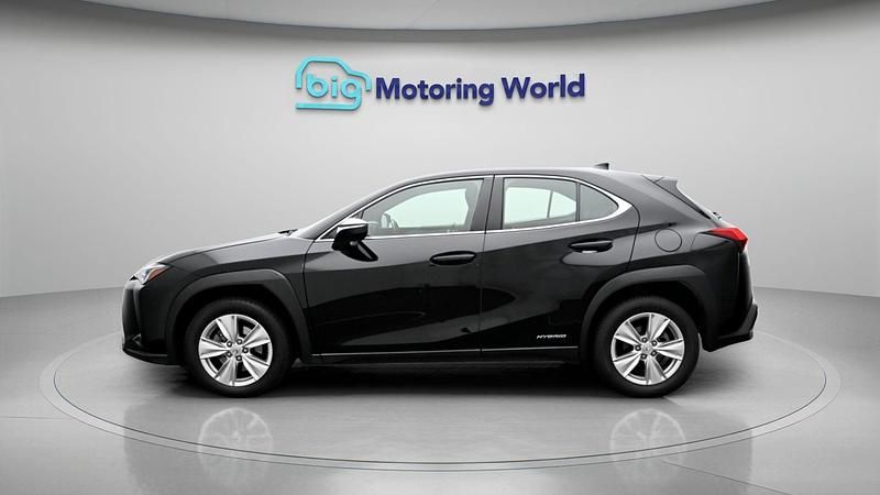 Usado Lexus UX 181 CV (133 kW) 2022 SUV
