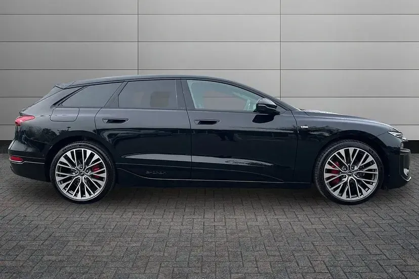 Used Audi A6 e-tron Comfort 210 kW (286 HP) 2026 Black Estate