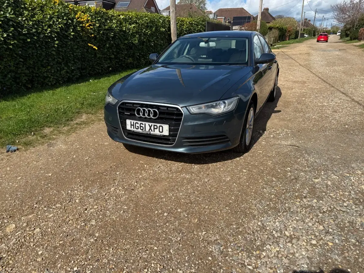 Begagnad Audi A6 2012 Blå Sedan