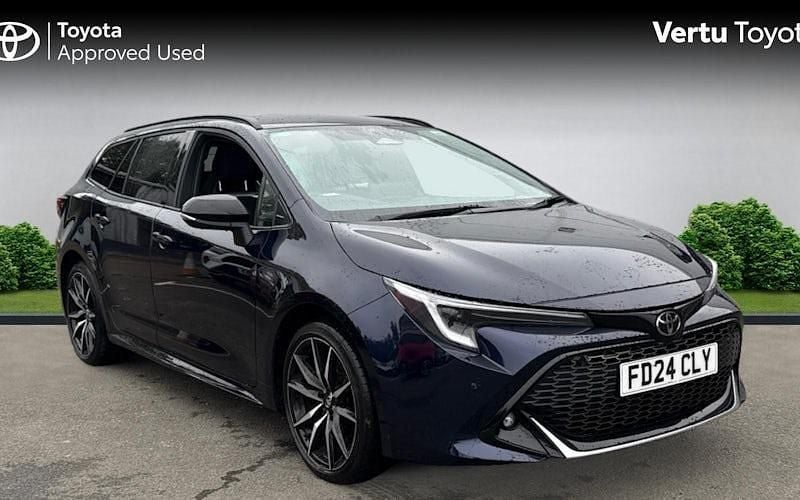 Used 2025 Toyota Corolla Sport Estate | £26,076 (Fair price) - Image 1/4