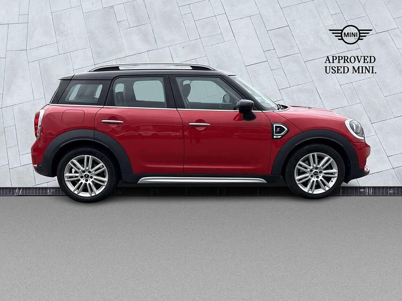 Begagnad Mini Cooper S Countryman Exclusive 192 HK (141 kW) 2019 Röd SUV