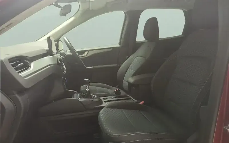 Używany Ford Kuga Zetec 120 KM (88 kW) 2021 SUV