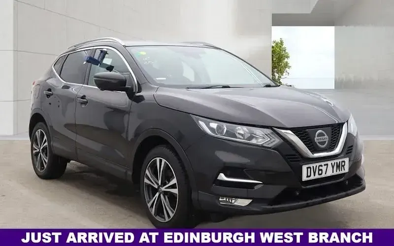 Used Nissan Qashqai N-Connecta 110 HP (80 kW) 2017 SUV