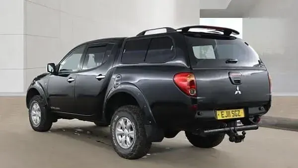 Used Mitsubishi L200 134 HP (98 kW) 2011 Black Pickup