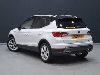 Used Seat Arona FR 115 HP (84 kW) 2025 White SUV