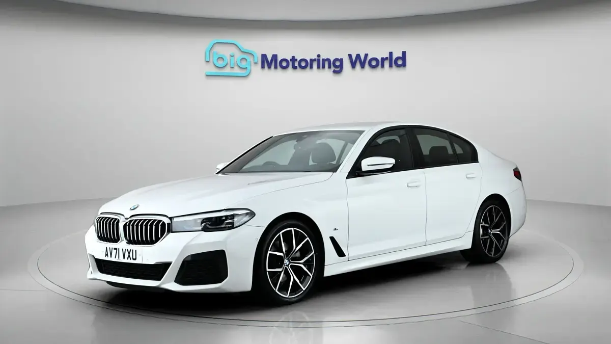 Used BMW 520 M Sport 190 HP (139 kW) 2022 White Sedan