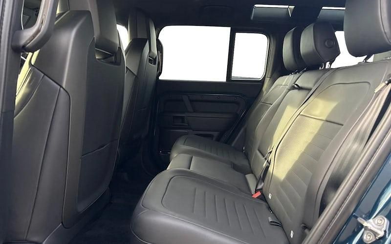Used Land Rover Defender HSE 300 HP (220 kW) 2024 SUV