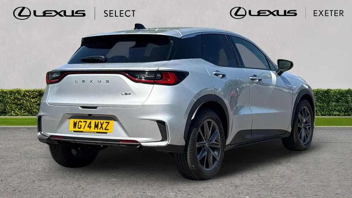 Used Lexus LBX 136 HP (100 kW) 2024 Silver SUV