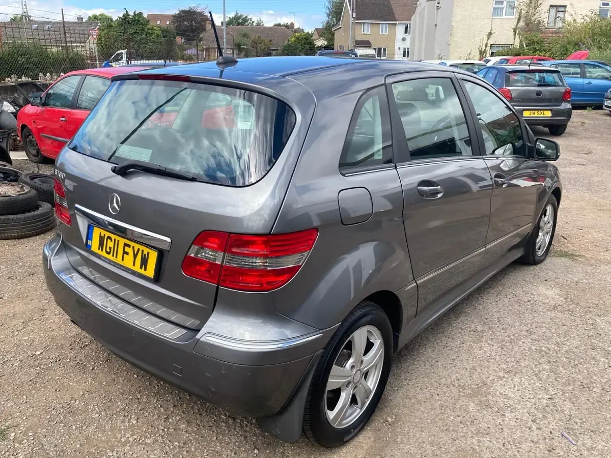 Used Mercedes B160 SE 2011 Grey Hatchback